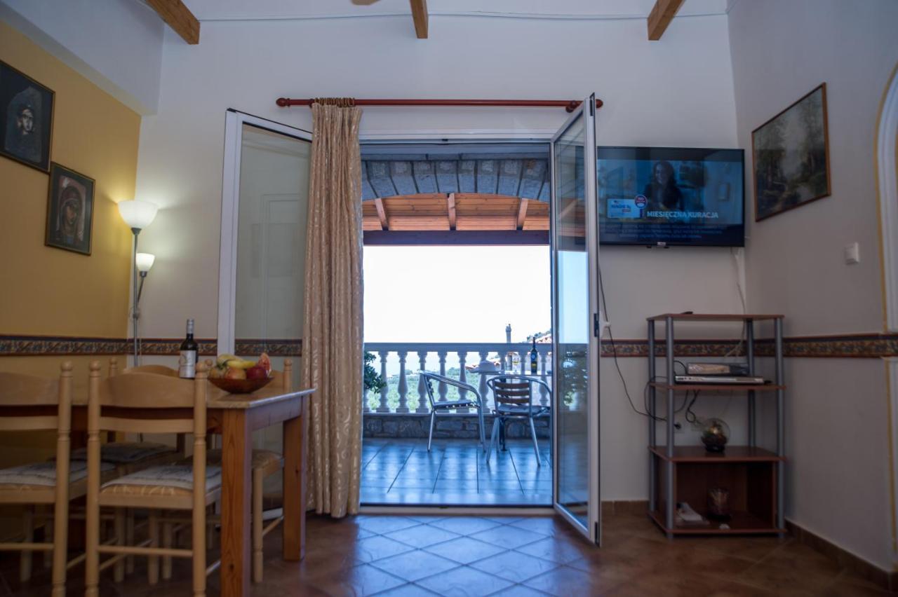 Amalia Apartments Stoupa Exterior photo